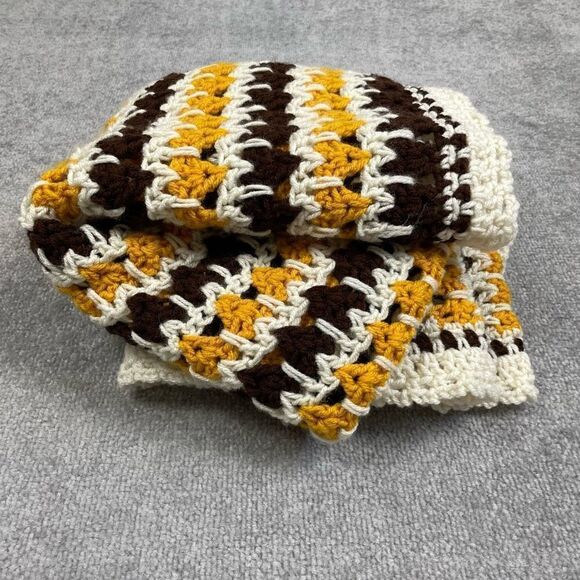 Mid century handmade crochet throw blanket
Excellent condition 48”x39” - Picture 3 of 3